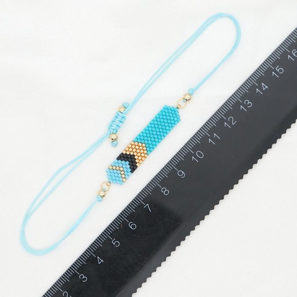 Woven miyuki/rice bead bracelet - Picture 6 of 9